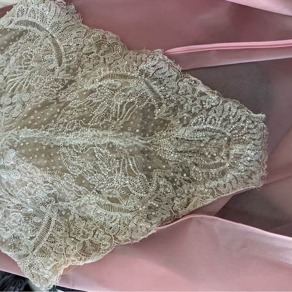 Eisen Stein Finch Wedding Dress - Picture 9 of 9